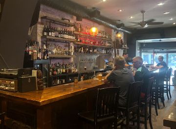 canada/western-canada/bar/bar-hop