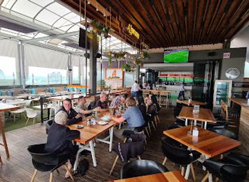 south-africa/gauteng/bar/the-ivy-champagne-garden