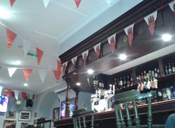 gibraltar/alameda-botanic-gardens/bar/three-owls