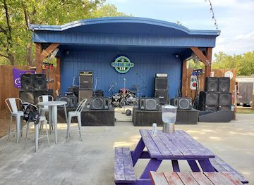 oklahoma/eufaula-lake/bar/inside-out-bar