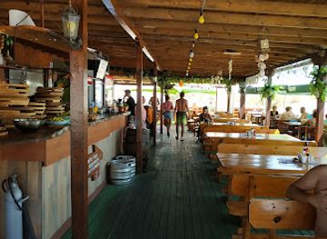 bulgaria/pomorie/bar/bar-chaika