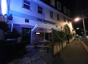 jersey/st-lawrence/bar/the-shipwright-bar-lounge-entertainment