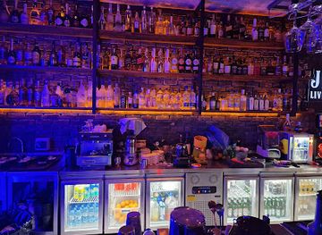 cyprus/famagusta-district/bar/locale-sports-bar