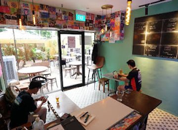 singapore/katong/bar/freebird