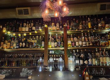 missouri/central-missouri/bar/the-w