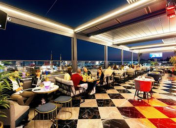 turkiye/istanbul/fatih/bar/diamond-roof-bar