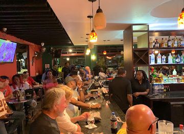 jamaica/north-coast/bar/john-crow-s-tavern