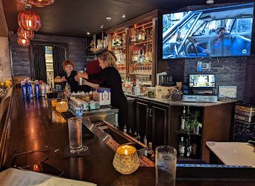 north-carolina/charlotte-area/bar/sophia-s-lounge