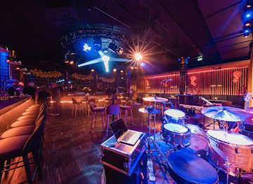 austria/lunersee/bar/lowengrube-bar-event