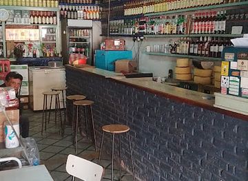 uruguay/salto-grande-dam/bar/bar-el-coco