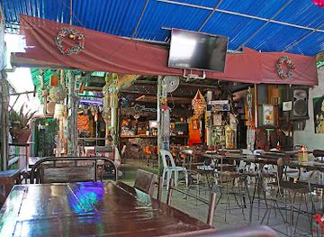 philippines/mimaropa/bar/tataboom-bar-restaurant