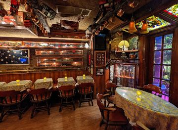 ohio/cincinnati/mount-adams/bar/the-blind-lemon