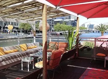 australia/flinders-ranges/bar/afloat