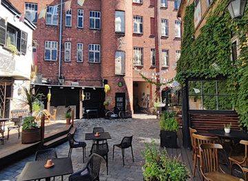 latvia/liepaja/bar/wiktorija