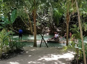 jamaica/martha-brae-river-valley/bar/reggae-hill