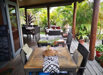 new-caledonia/poindimie/bar/le-jardin-de-poe