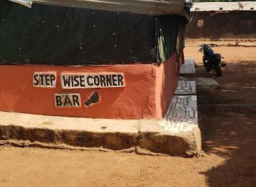 togo/mango/bar/step-wise-corner-bar