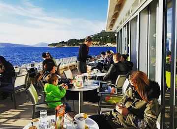 croatia/split/meje/bar/jadran-beach-bar