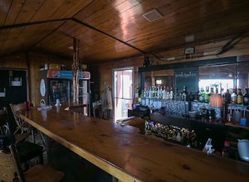 oregon/silver-falls-state-park/bar/silver-lake-cafe-bar