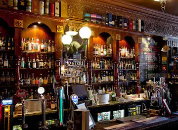 Whiski Bar & Restaurant
