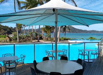 australia/whitsunday-islands/bar/verandah-bar
