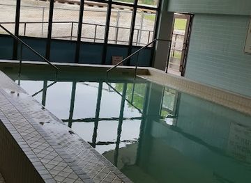 wyoming/hot-springs-county/bar/hot-springs-state-park-bath-house