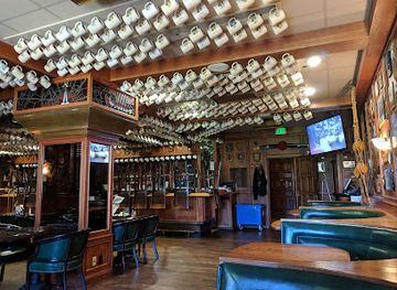 california/monterey/bar/trident-room