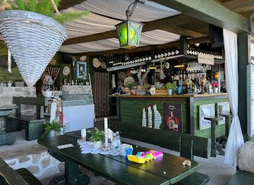 croatia/kvarner/bar/banova-villa-beach-bar
