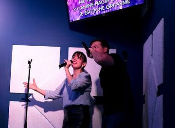 spain/madrid/bar/karaoke-kapikas