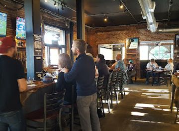 virginia/lynchburg/bar/the-glass-house