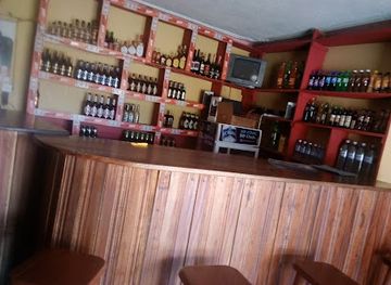 uganda/toro/bar/afro-pub