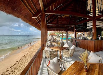 vietnam/phu-quoc-island/bar/sip-heal-beach-bar-phu-quoc