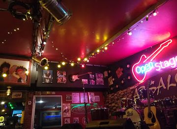 colombia/pasto/bar/absalon-beer-snacks