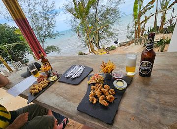 tanzania/zanzibar-island/bar/arnoldi-s-on-the-cliff-bar-bites