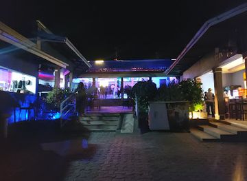 uganda/western-region/bar/shakers-bar-and-lounge-mbarara