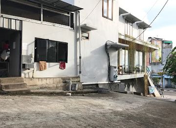 indonesia/labuan-bajo/bar/se-besek