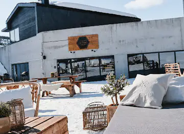 Lettvint Bar & Café