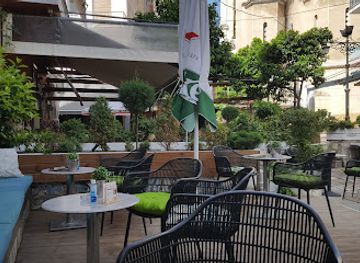 greece/lamia/bar/three-monkeys