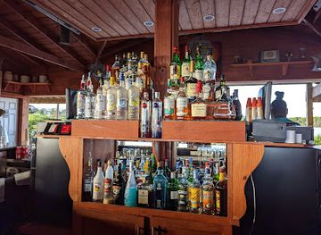 saint-kitts-and-nevis/saint-james-windward-parish/bar/boozies-on-the-beach