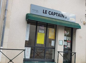 france/loire-valley/bar/le-captain-s