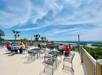 illinois/great-river-road/bar/the-winery-at-aerie-s-resort
