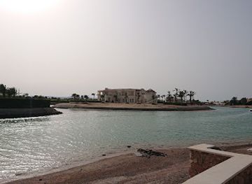egypt/eastern-desert/bar/oasis-restaurant-and-bar