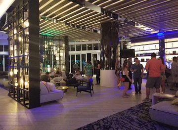florida/fort-lauderdale-beach/bar/living-room-at-the-w-hotel