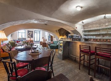 czechia/cesky-krumlov/bar/egon-cafe