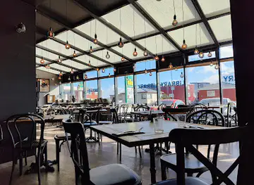 LiBRARY bistro/bar