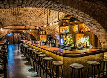 czechia/prague/vinohrady/bar/lavish-lounge