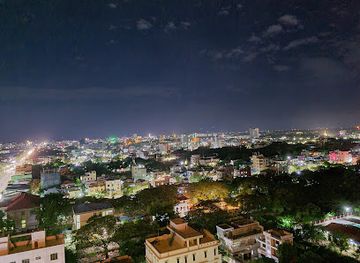 myanmar-burma/upper-myanmar/bar/apex-sky-bar