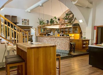 austria/wachau/bar/schnitzer-s-seit-1988