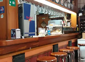 BAR RESTAURANT ROSES