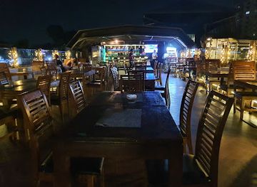 myanmar-burma/upper-myanmar/bar/vista-bar